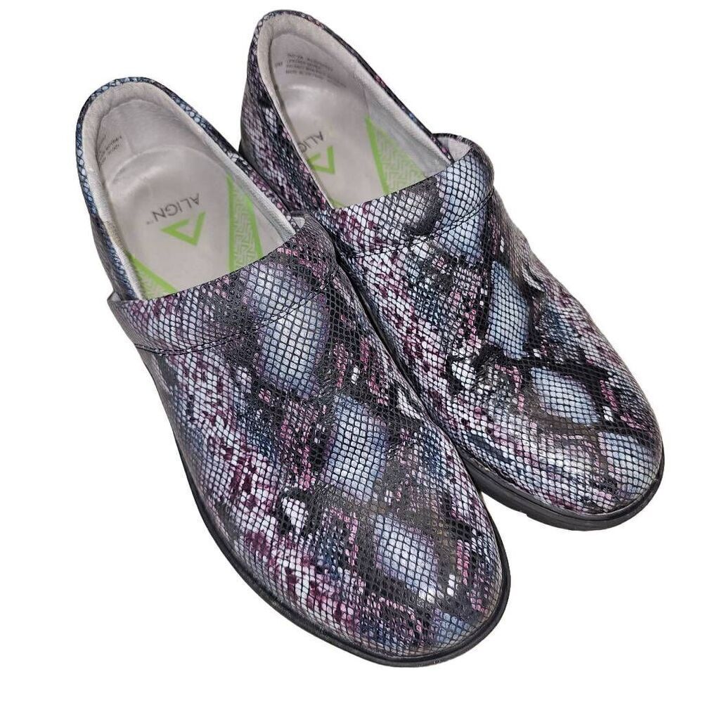 Nurse Mates Align Indigo Snake Indya Women's Slip Resistant Leather Nursing Clog